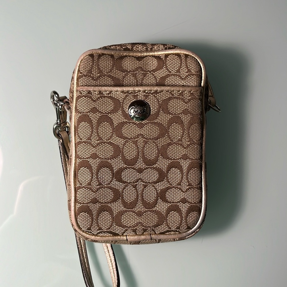 Coah wallet brown with baby pink interior